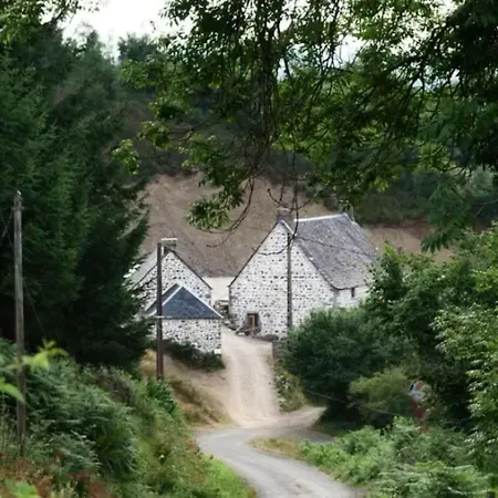 Spacieuse A Avec Cheminee Feriehus